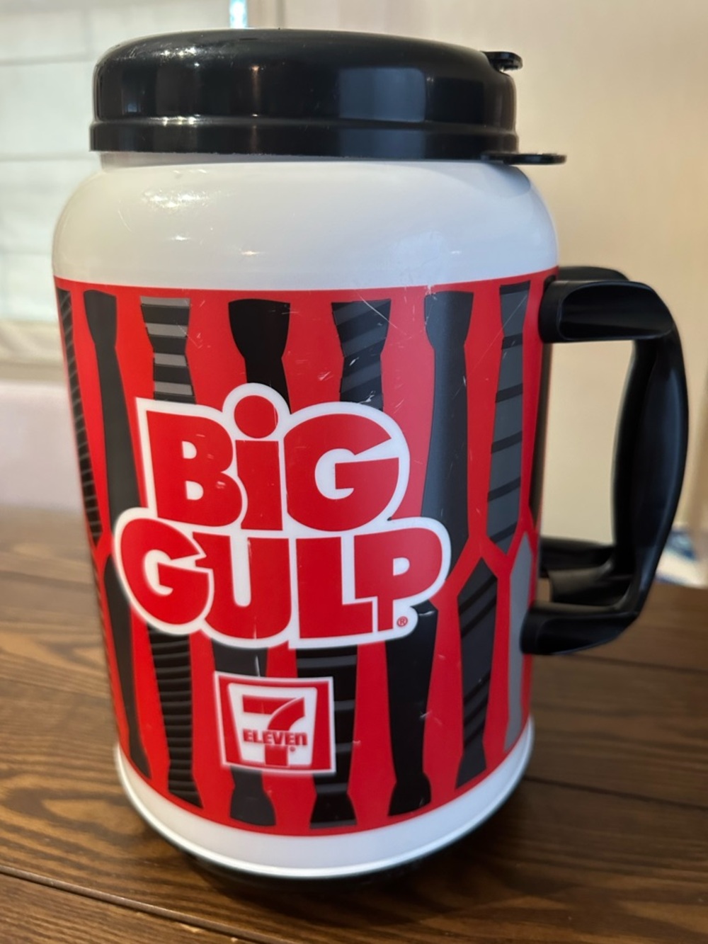 Vintage 7-Eleven Big Gulp 100oz Insulated Mug | Whirley XM-100 Tie Graphic